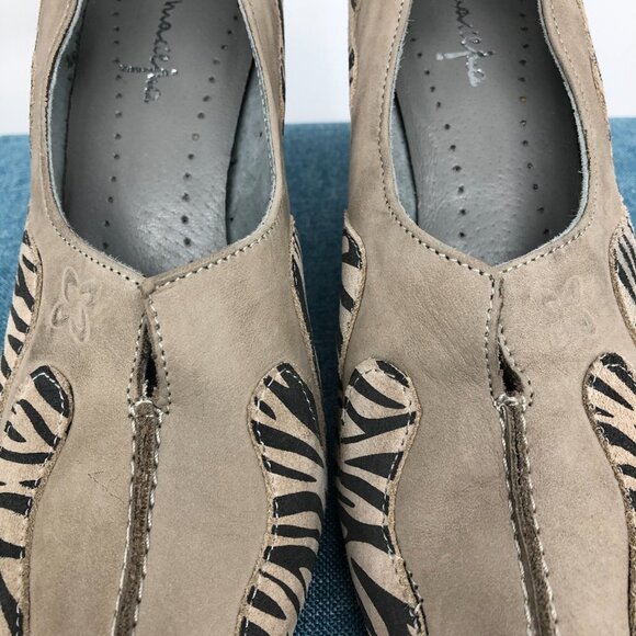 Maciejka Beige Zebra Print Block Heel Round Toe Shoes size 6 (EU 36) - Picture 14 of 16